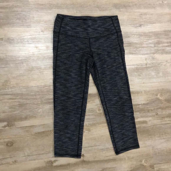 Athleta Pants - Athleta Chaturanga Energy Capris Space Dye Black